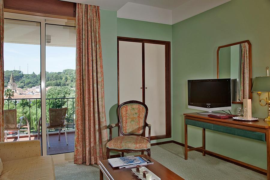 Hotel Dos Templarios Tomar Bagian luar foto