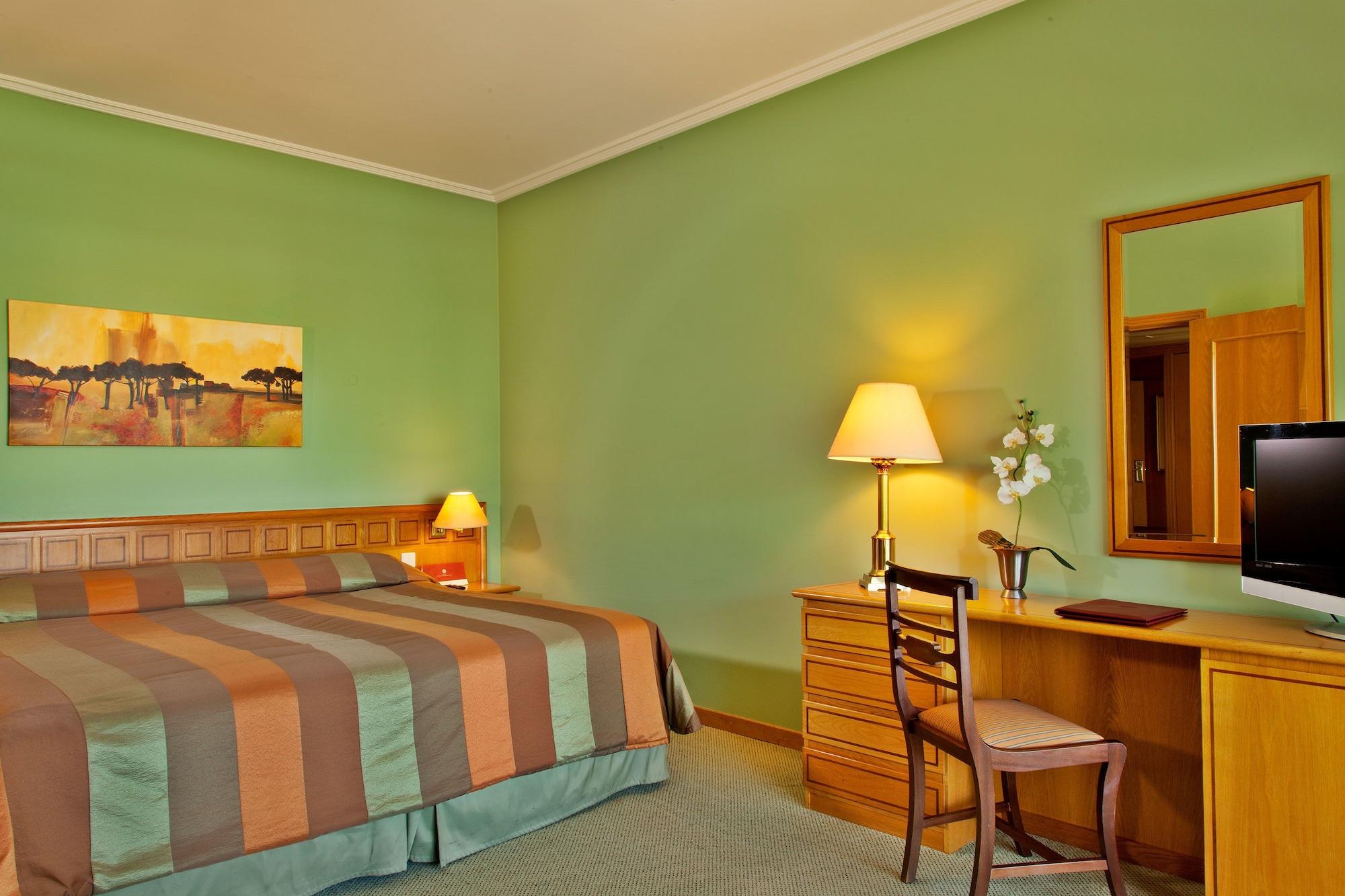 Hotel Dos Templarios Tomar Bagian luar foto