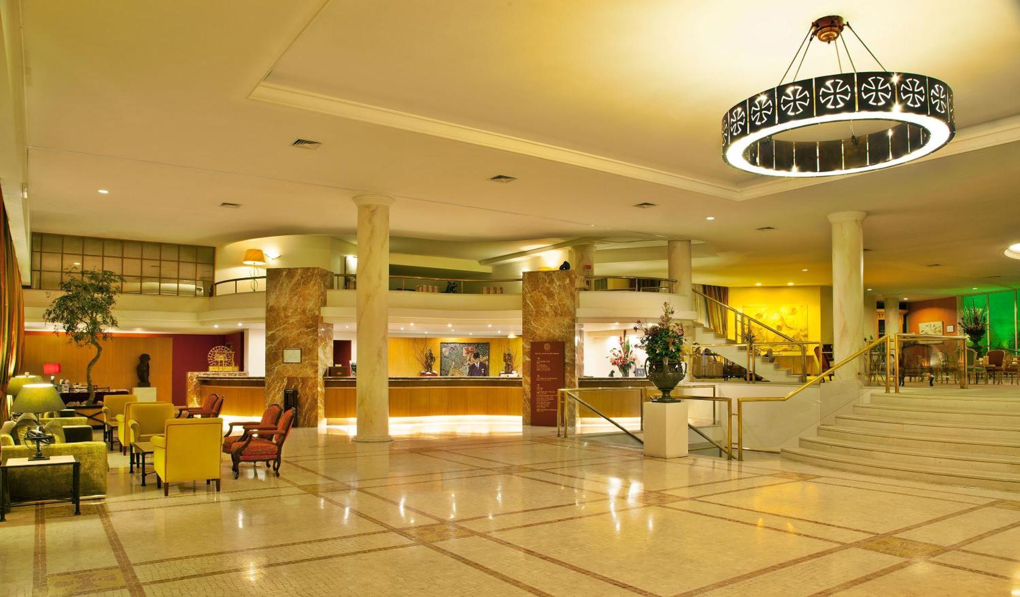 Hotel Dos Templarios Tomar Bagian luar foto