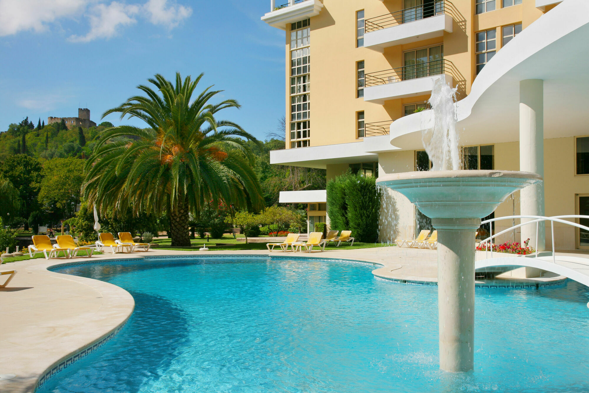 Hotel Dos Templarios Tomar Bagian luar foto